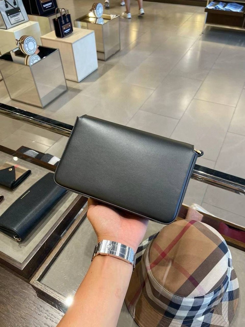 BURBERRY Crossbody bags side view - Women's luxury Bags