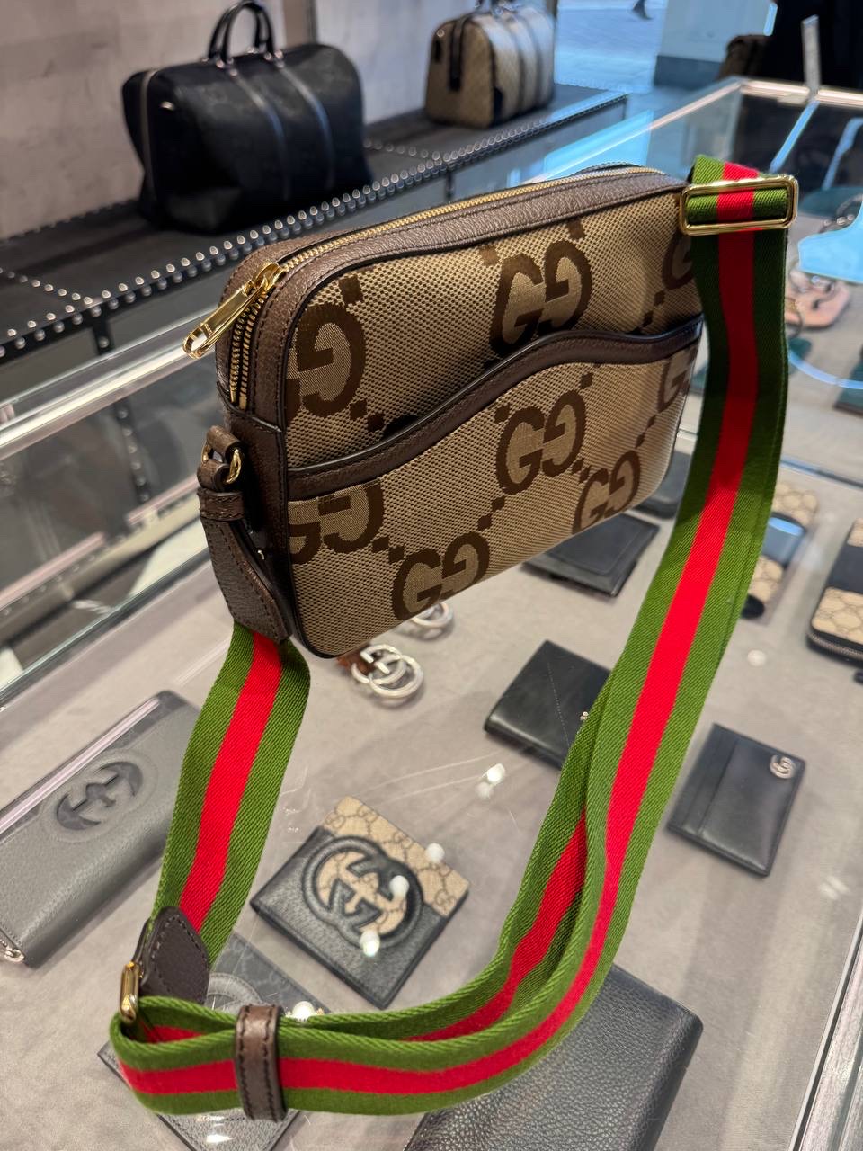 GUCCI Crossbody bags side view - unisex luxury Bags