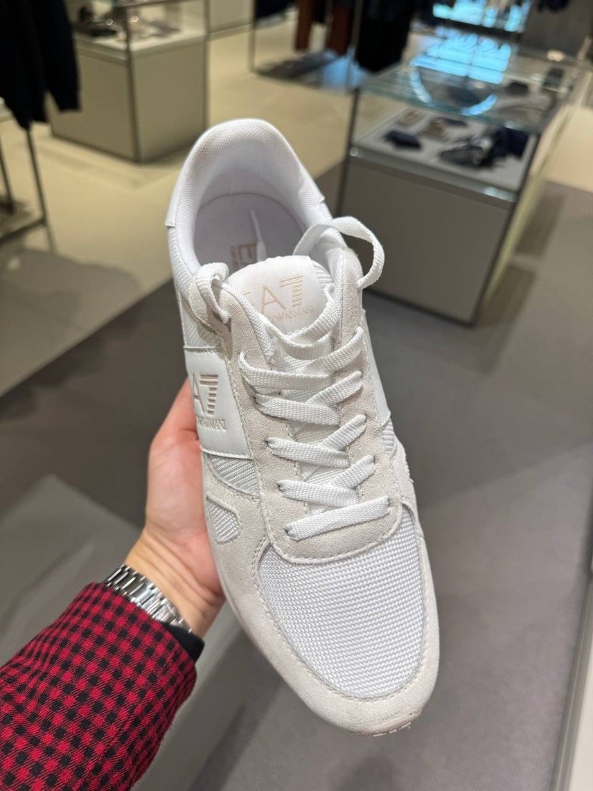 ARMANI EXCHANGE Sneakers side view - Men's luxury Shoes