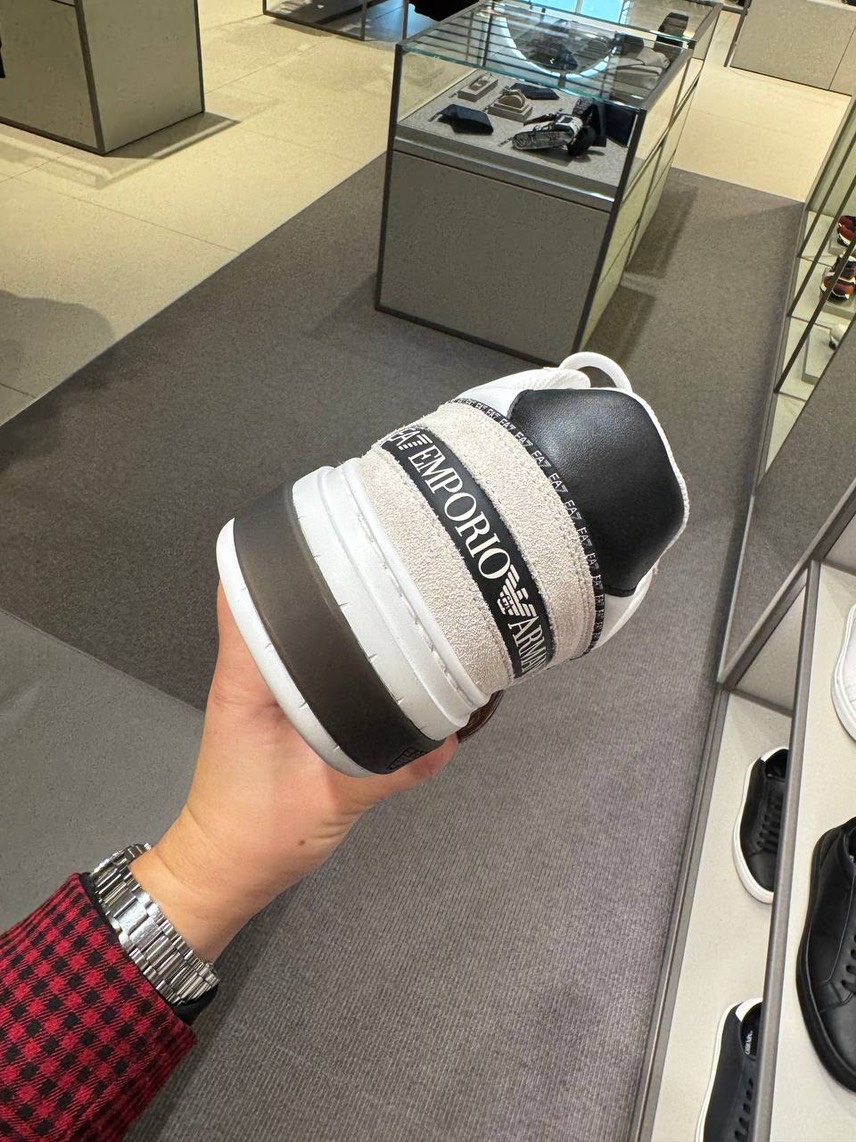ARMANI EXCHANGE Sneakers side view - Men's luxury Shoes