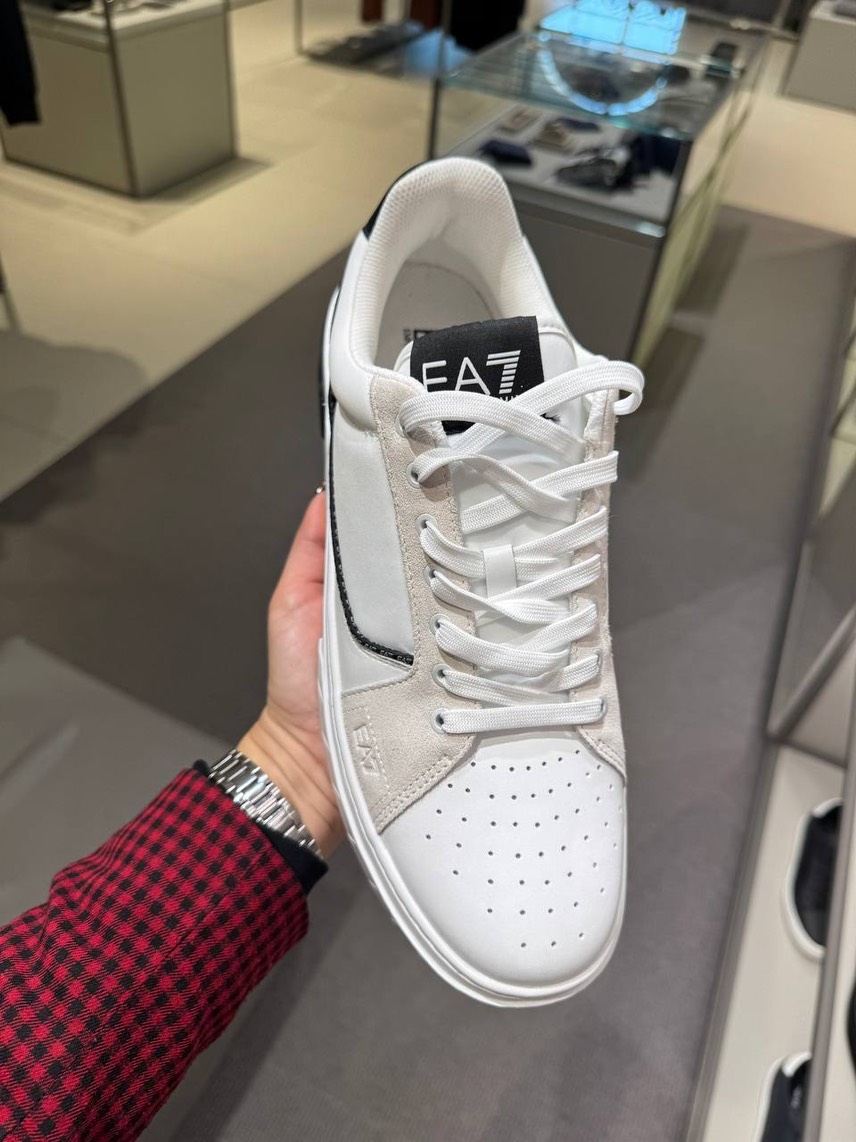 ARMANI EXCHANGE Sneakers side view - Men's luxury Shoes