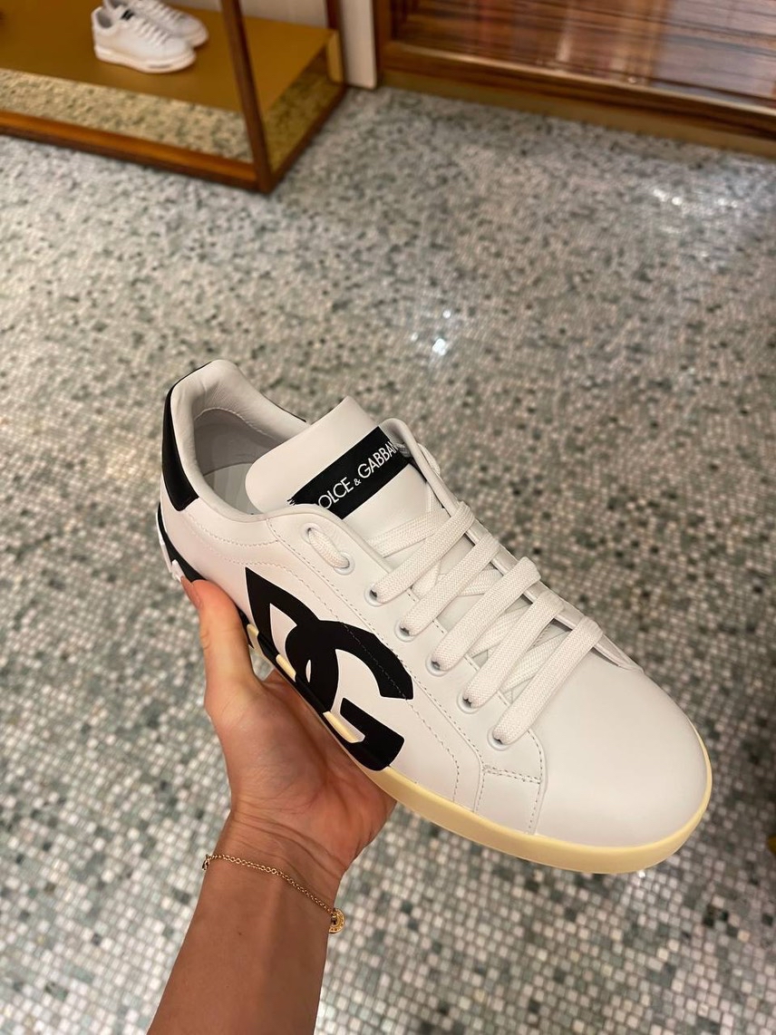 DOLCE & GABBANA Sneakers side view - Men's luxury Shoes