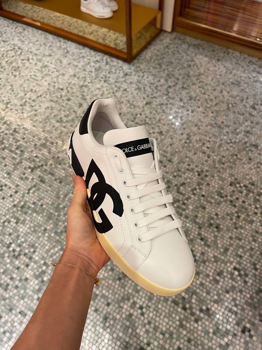 DOLCE & GABBANA Sneakers side view - Men's luxury Shoes