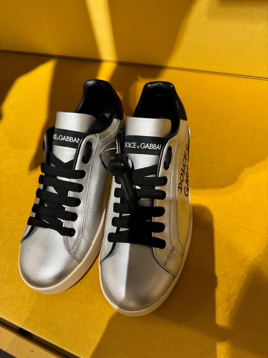 DOLCE & GABBANA Sneakers front view - Men's luxury Shoes