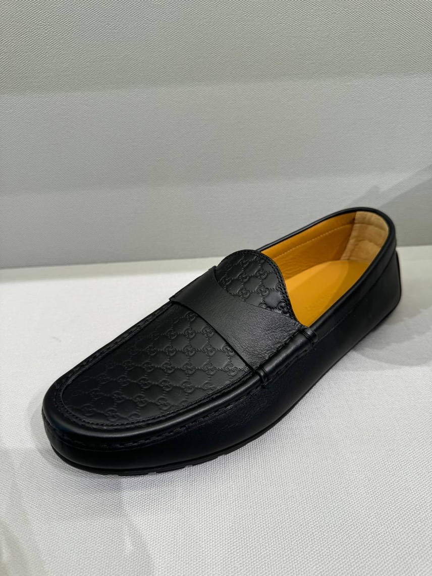 GUCCI Moccasins side view - Men's luxury Shoes