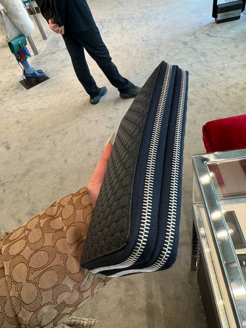 GUCCI Wallets and small leather goods side view - Men's luxury Accessories