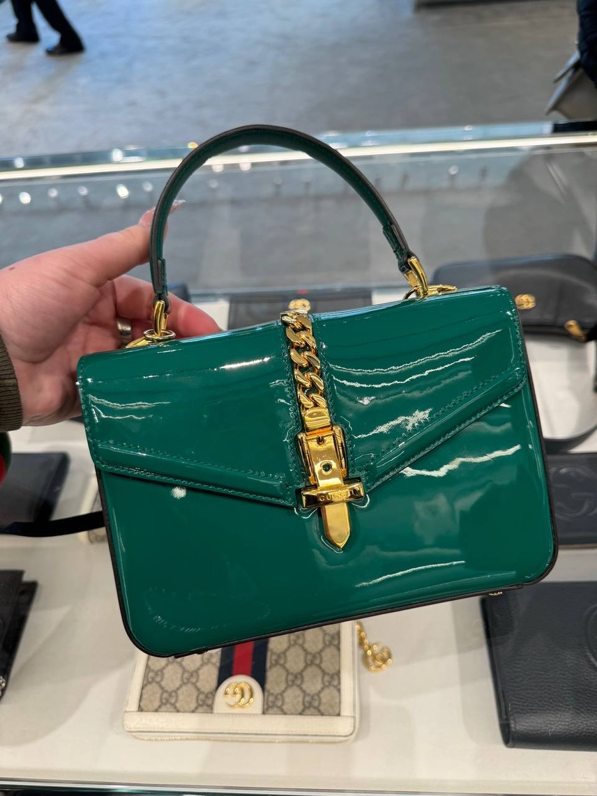 GUCCI Crossbody bags front view - Women's luxury Bags