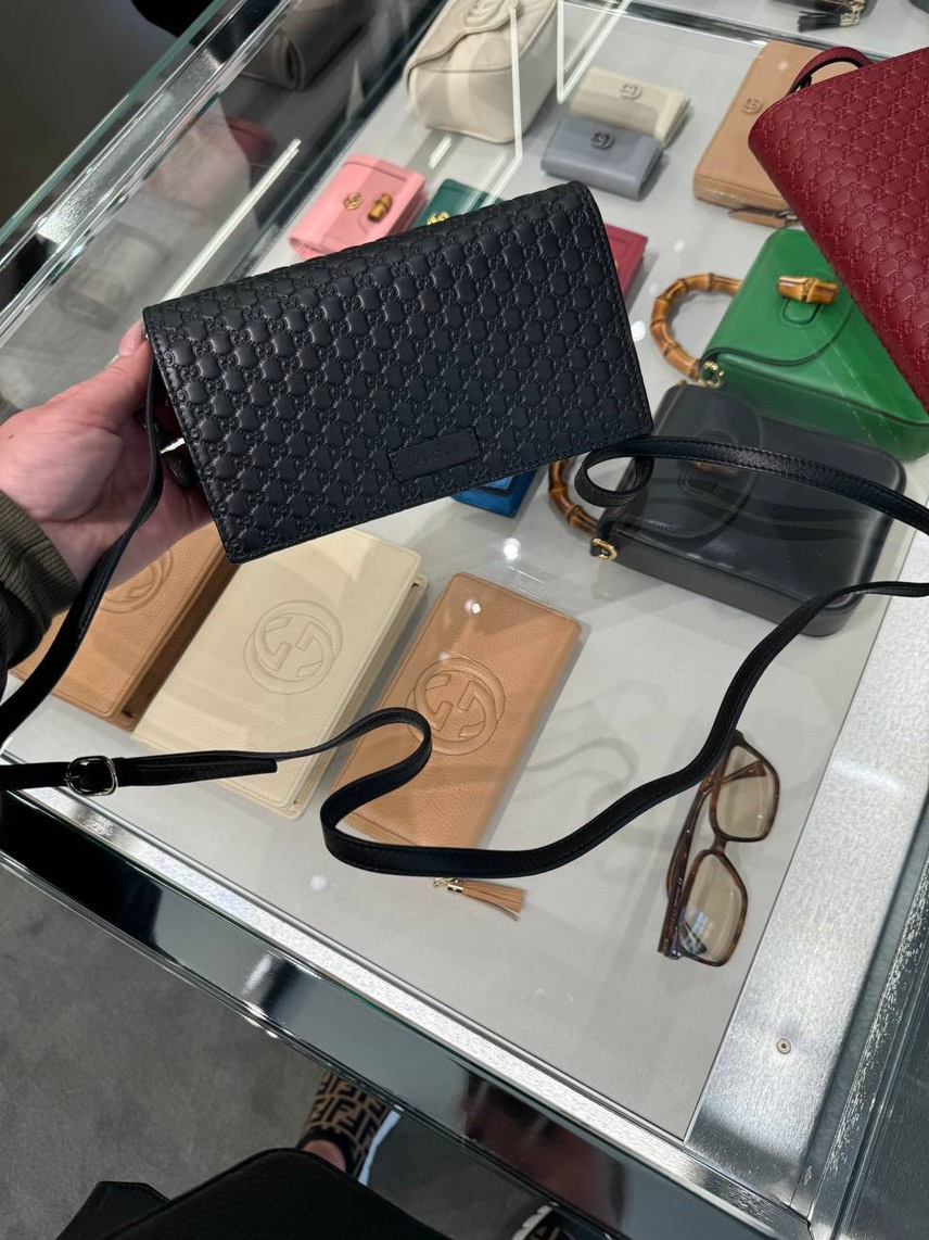 GUCCI Crossbody bags front view - Women's luxury Bags