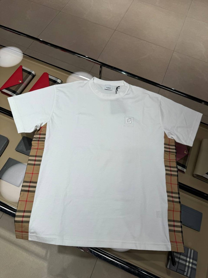 BURBERRY T-shirt and Polo front view - Women's luxury Clothes