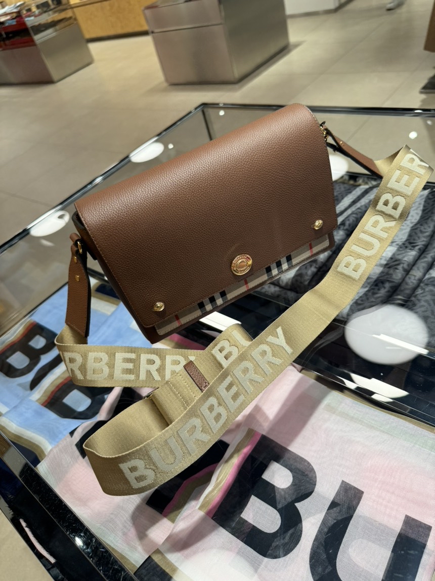 BURBERRY Crossbody bags side view - Women's luxury Bags