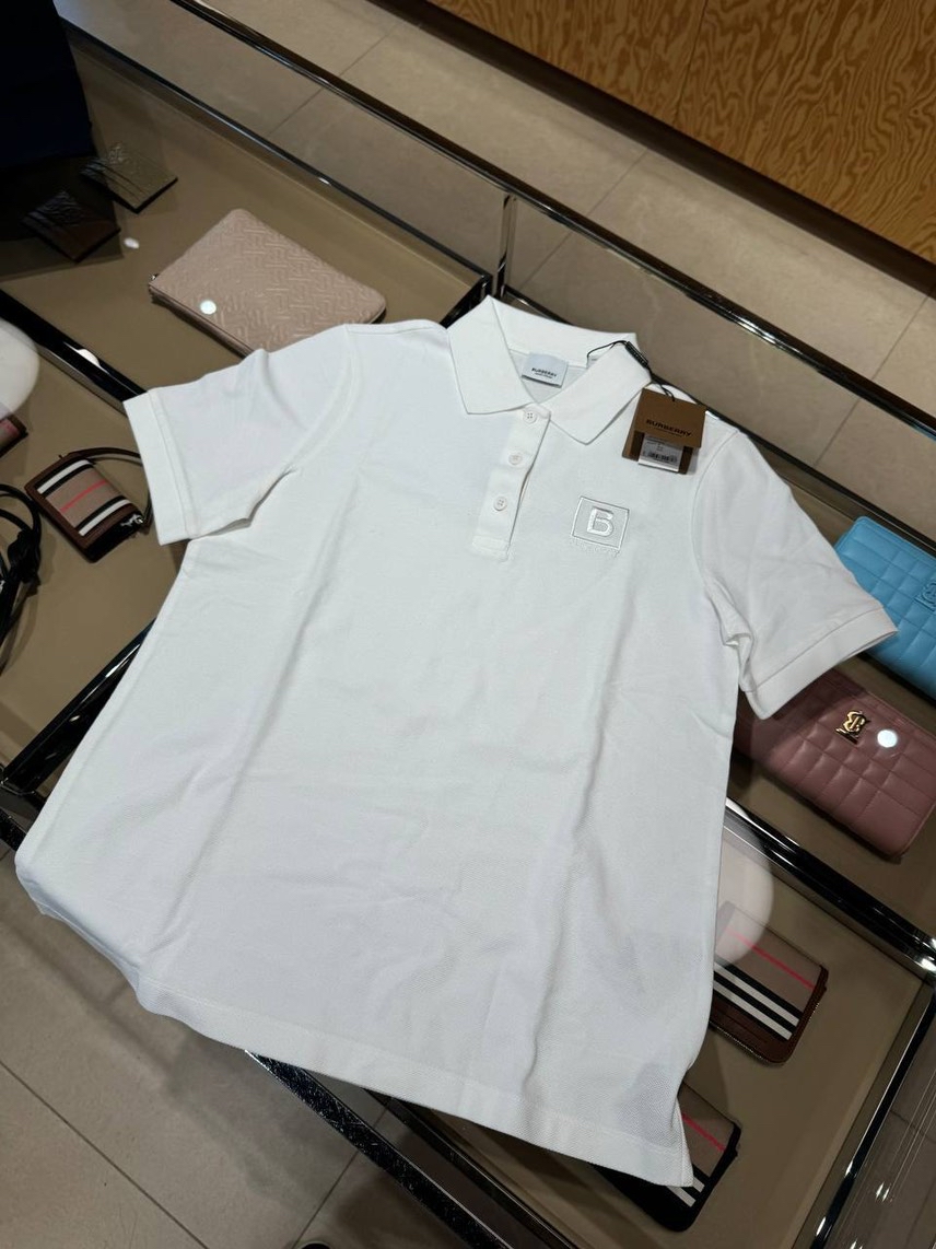 BURBERRY T-shirt and Polo side view - Women's luxury Clothes