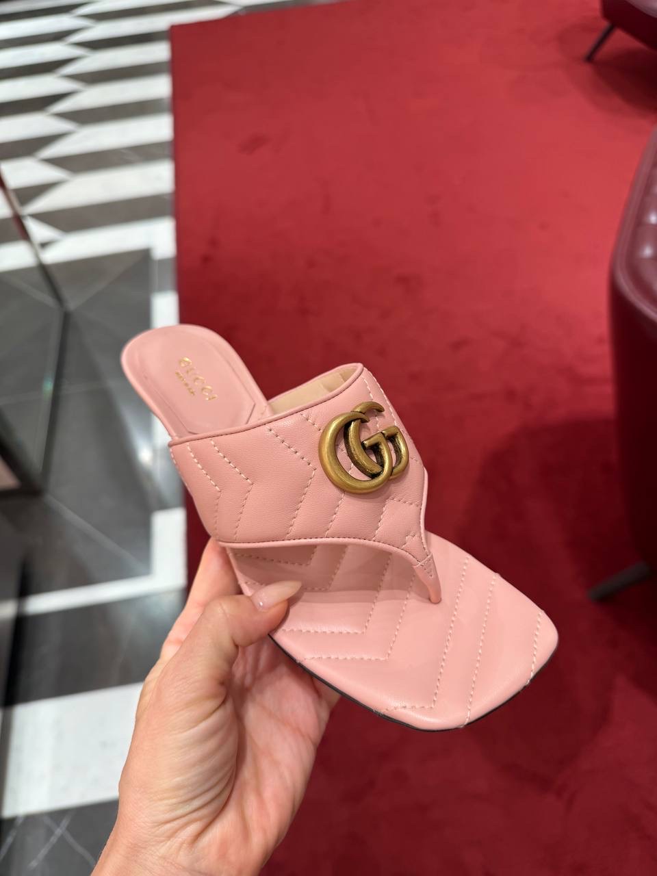 GUCCI Sandals front view - Women's luxury Shoes