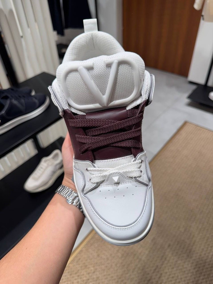 VALENTINO GARAVANI Sneakers side view - Men's luxury Shoes