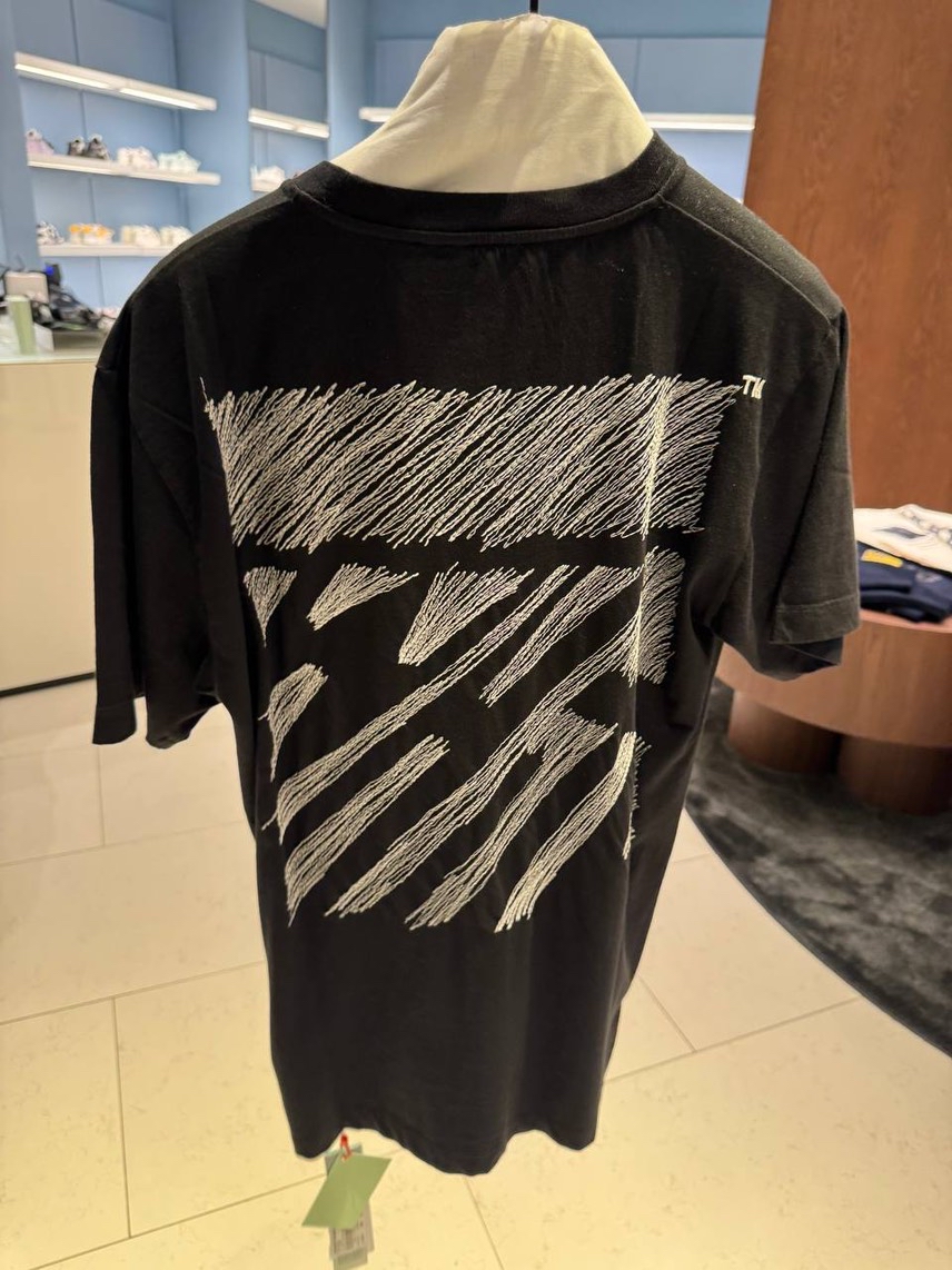 OFF-WHITE T-shirt and Polo side view - Men's luxury Clothes