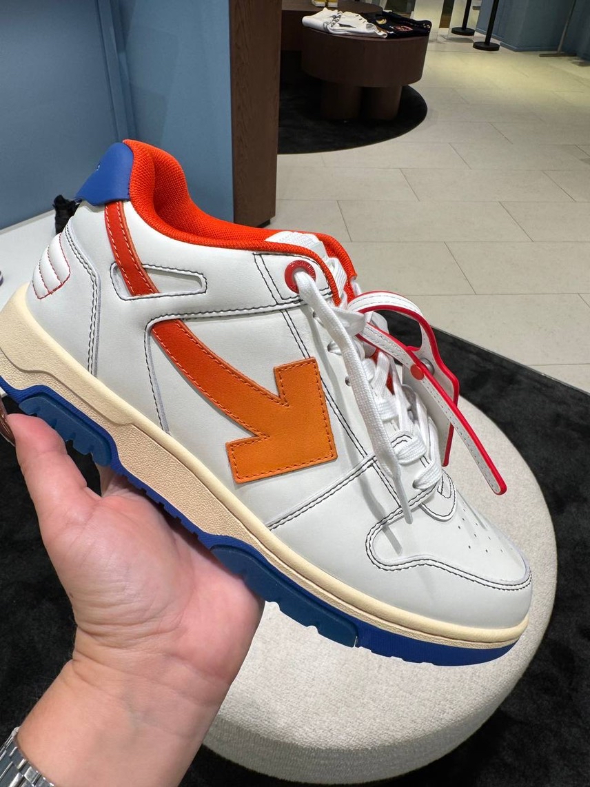 OFF-WHITE Sneakers front view - Men's luxury Shoes