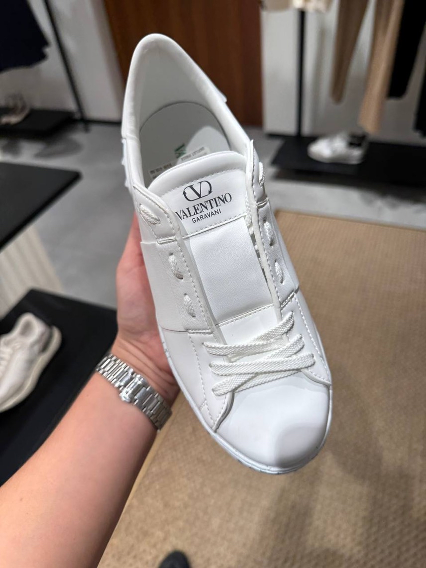 VALENTINO GARAVANI Sneakers side view - Men's luxury Shoes