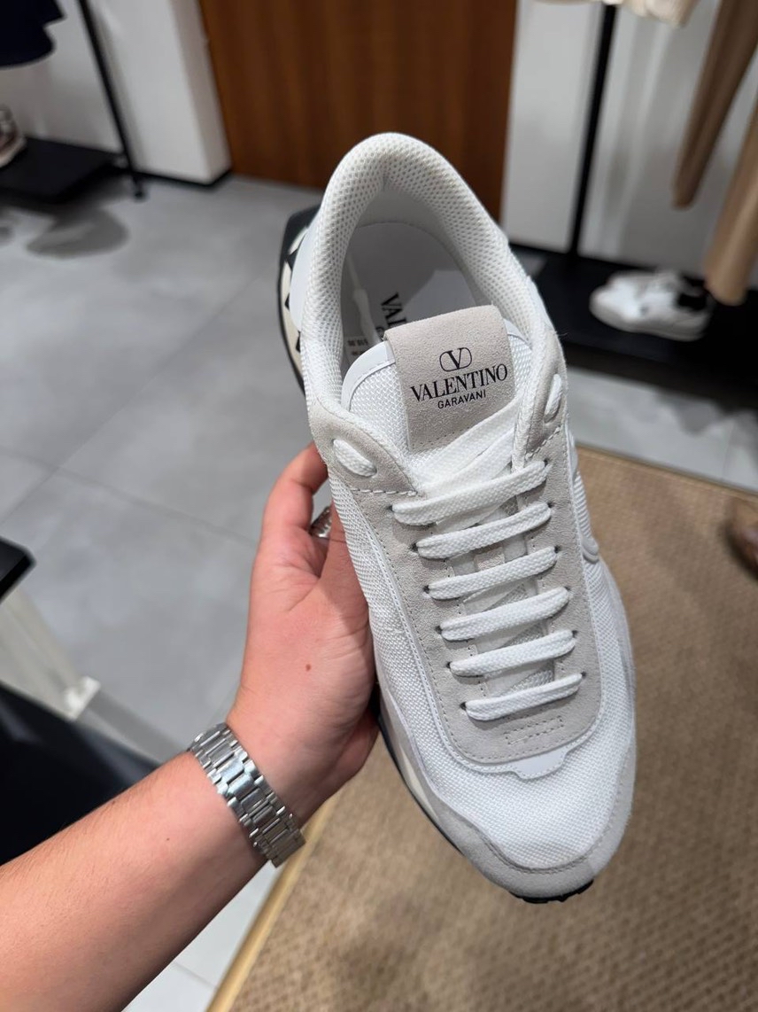 VALENTINO GARAVANI Sneakers side view - Men's luxury Shoes