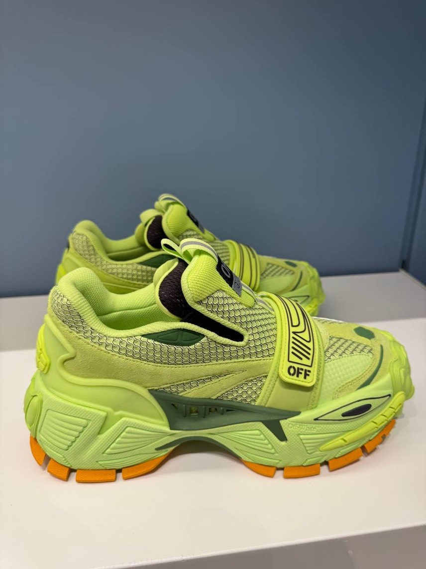 OFF-WHITE Sneakers front view - Men's luxury Shoes