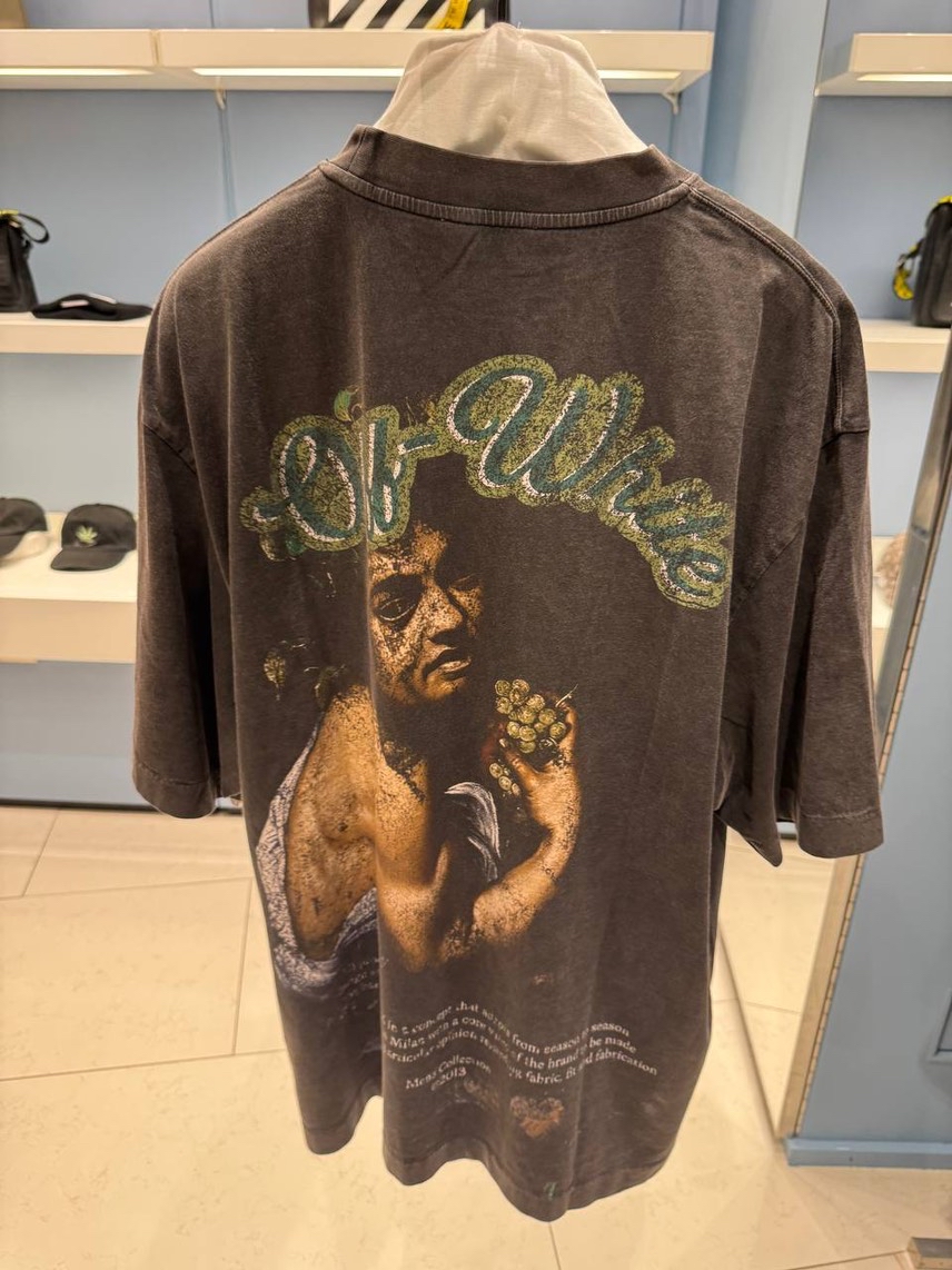 OFF-WHITE T-shirt and Polo side view - Men's luxury Clothes