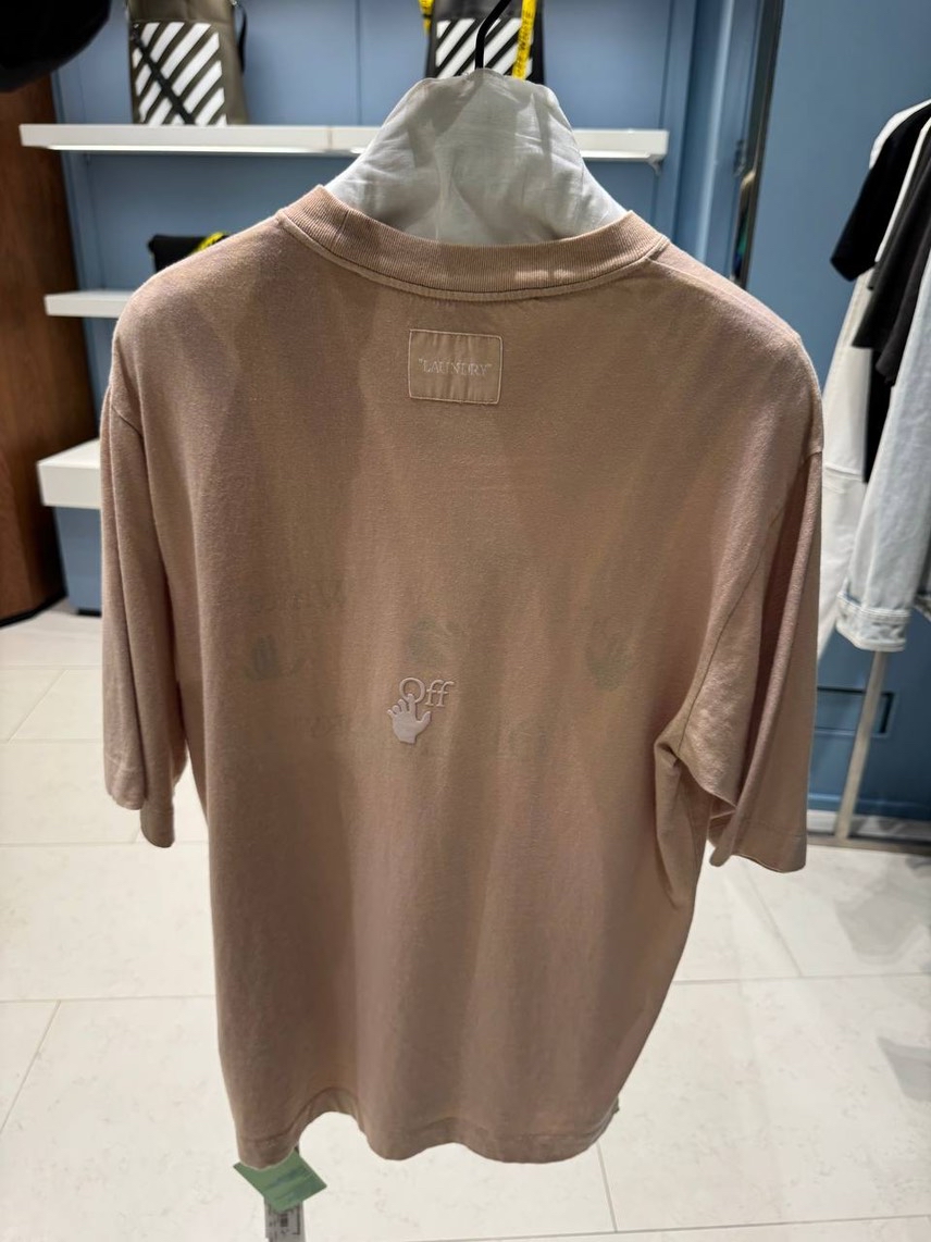 OFF-WHITE T-shirt and Polo side view - Men's luxury Clothes