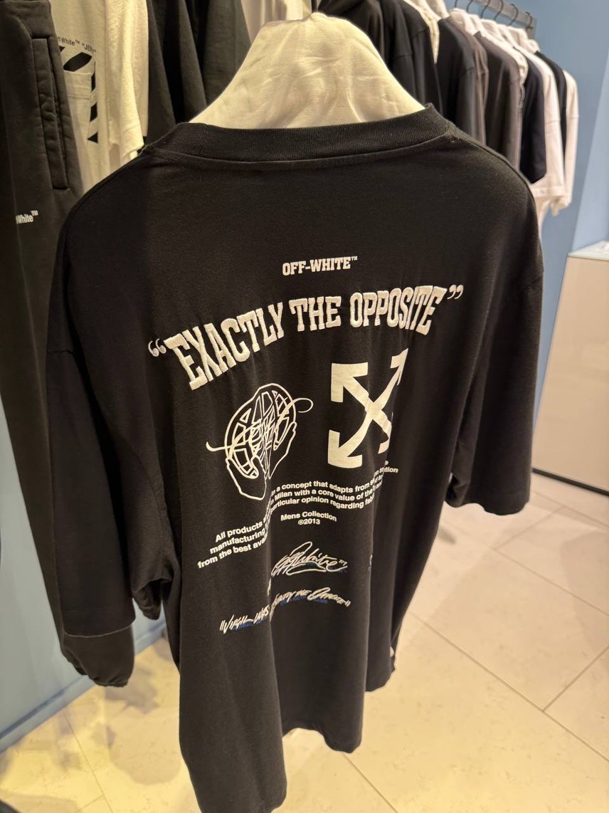 OFF-WHITE T-shirt and Polo side view - Men's luxury Clothes