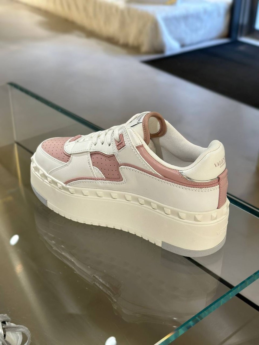 VALENTINO GARAVANI Sneakers side view - Women's luxury Shoes