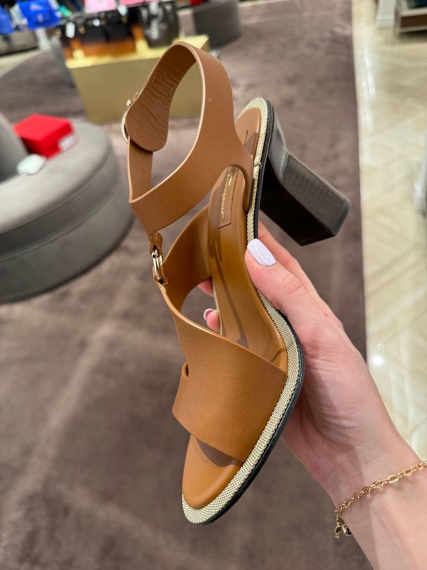 SALVATORE FERRAGAMO Sandals side view - Women's luxury Shoes