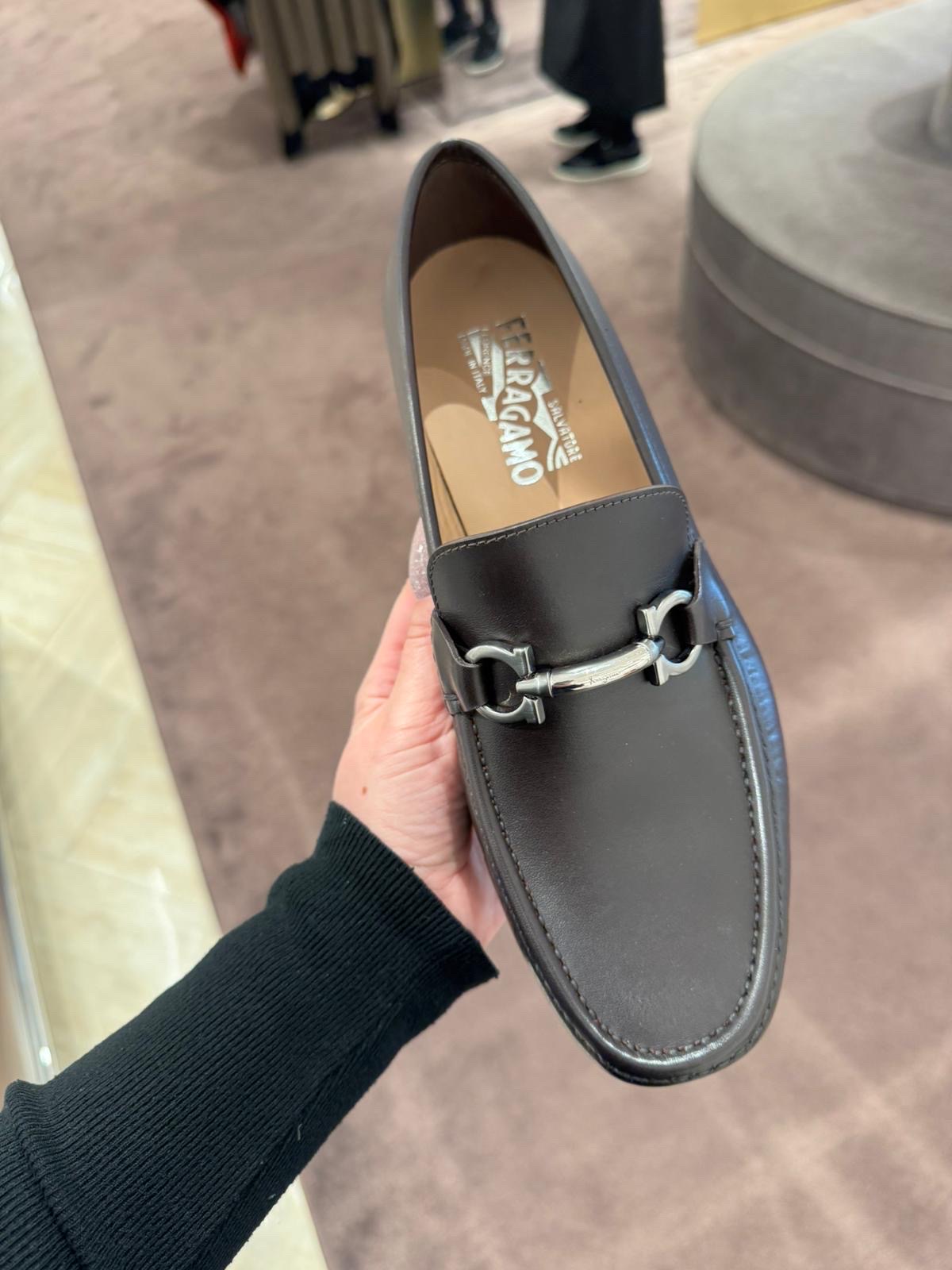 SALVATORE FERRAGAMO Moccasins side view - Men's luxury Shoes
