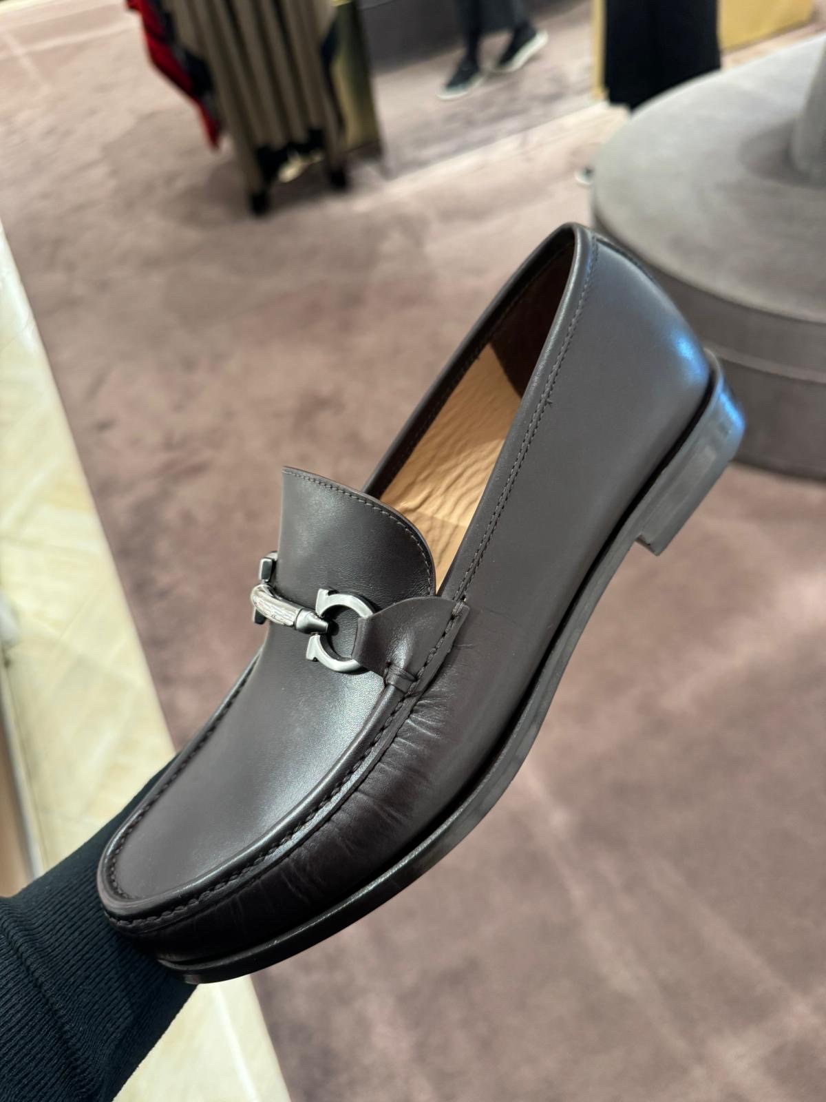 SALVATORE FERRAGAMO Moccasins front view - Men's luxury Shoes