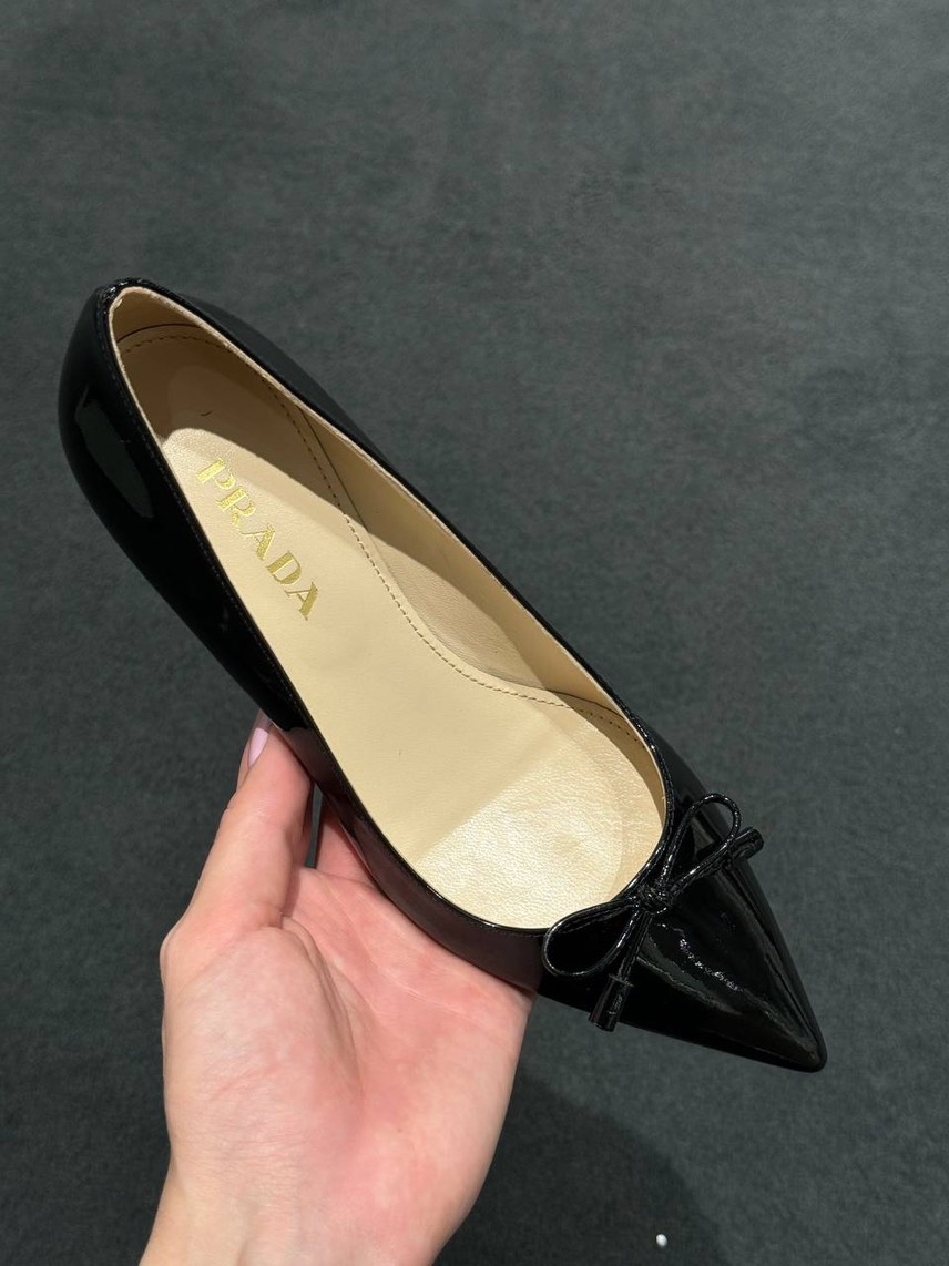 PRADA Pumps side view - Women's luxury Shoes