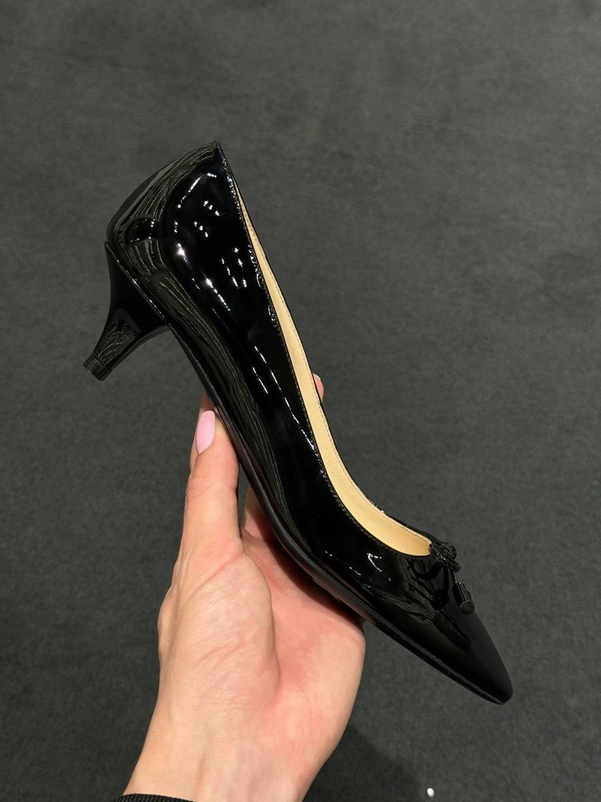 PRADA Pumps front view - Women's luxury Shoes