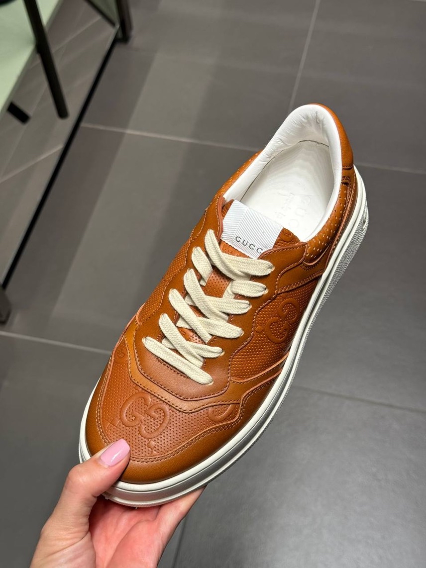 GUCCI Sneakers side view - Men's luxury Shoes