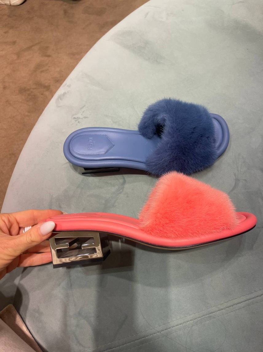 FENDI Slides front view - Women's luxury Shoes
