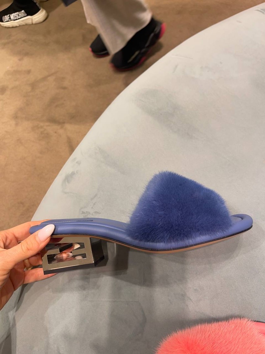 FENDI Slides side view - Women's luxury Shoes