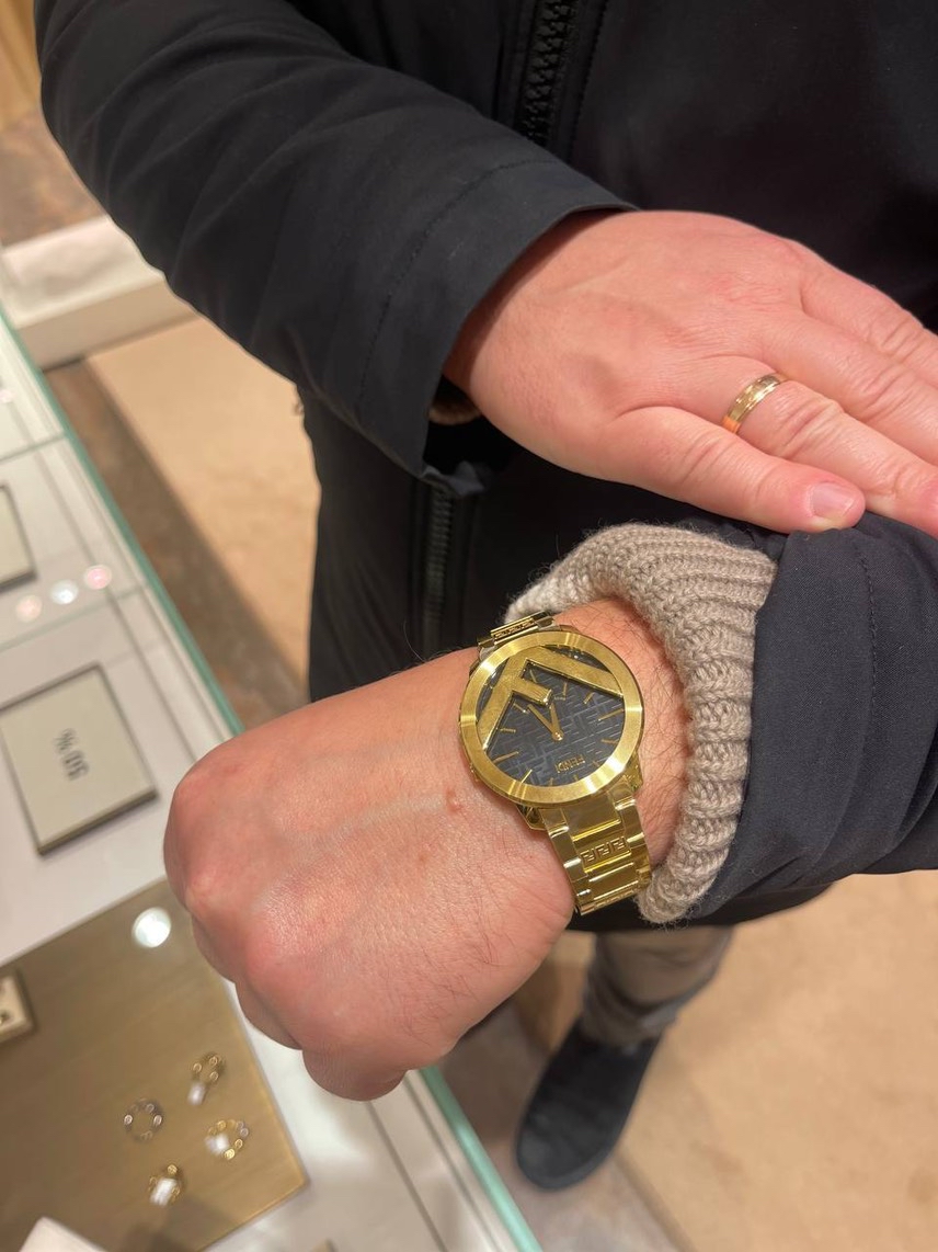FENDI Watches side view - unisex luxury Jewelry and watches
