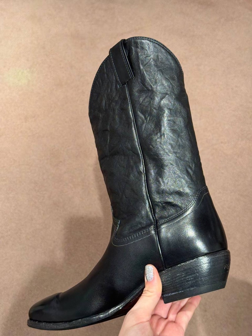 FENDI Boots side view - Women's luxury Shoes