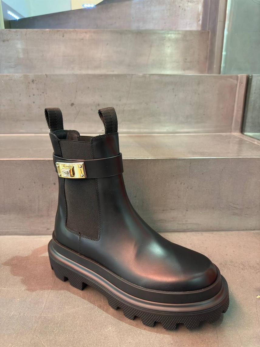 DOLCE & GABBANA Boots front view - Women's luxury Shoes