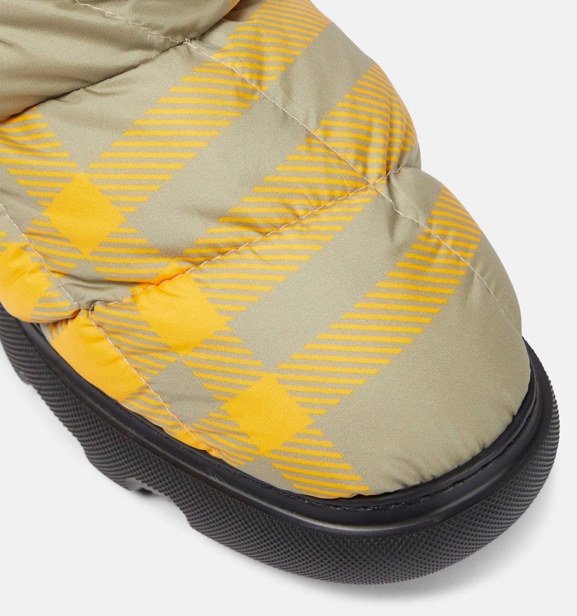 BURBERRY Boots side view - Women luxury Shoes