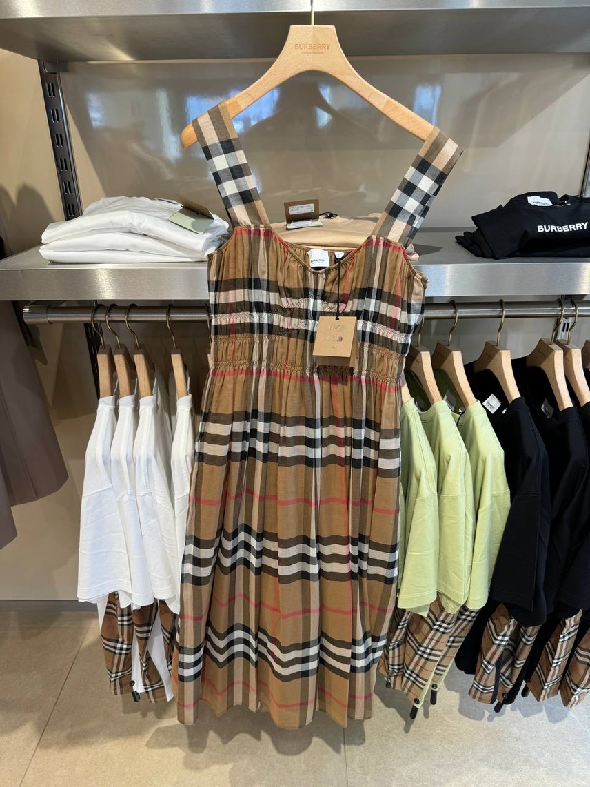 BURBERRY Dresses front view - Women's luxury Clothes