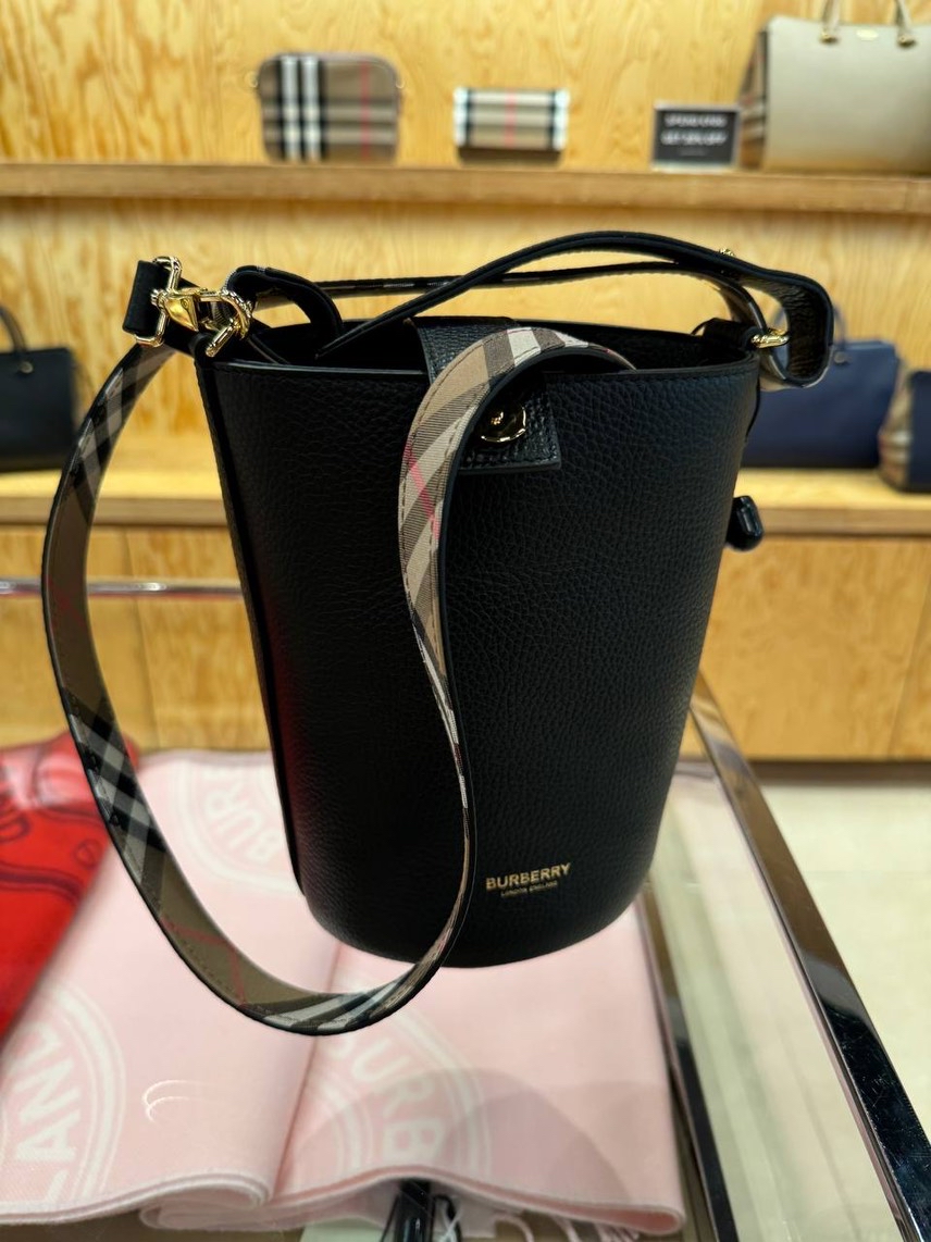 BURBERRY Crossbody bags side view - Women's luxury Bags