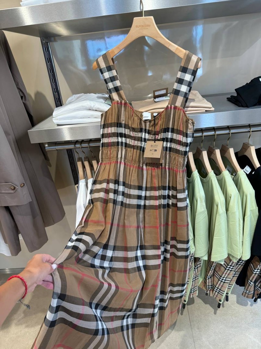BURBERRY Dresses side view - Women's luxury Clothes