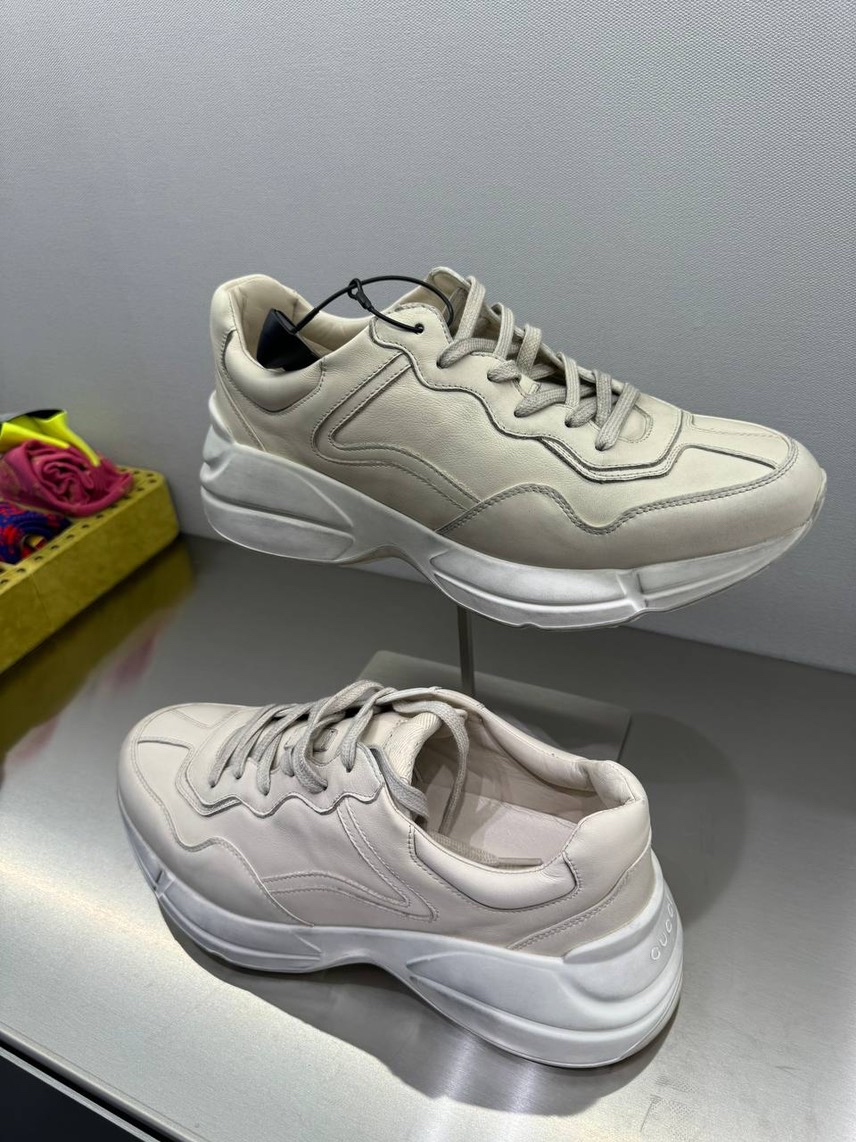 GUCCI Sneakers side view - Men's luxury Shoes