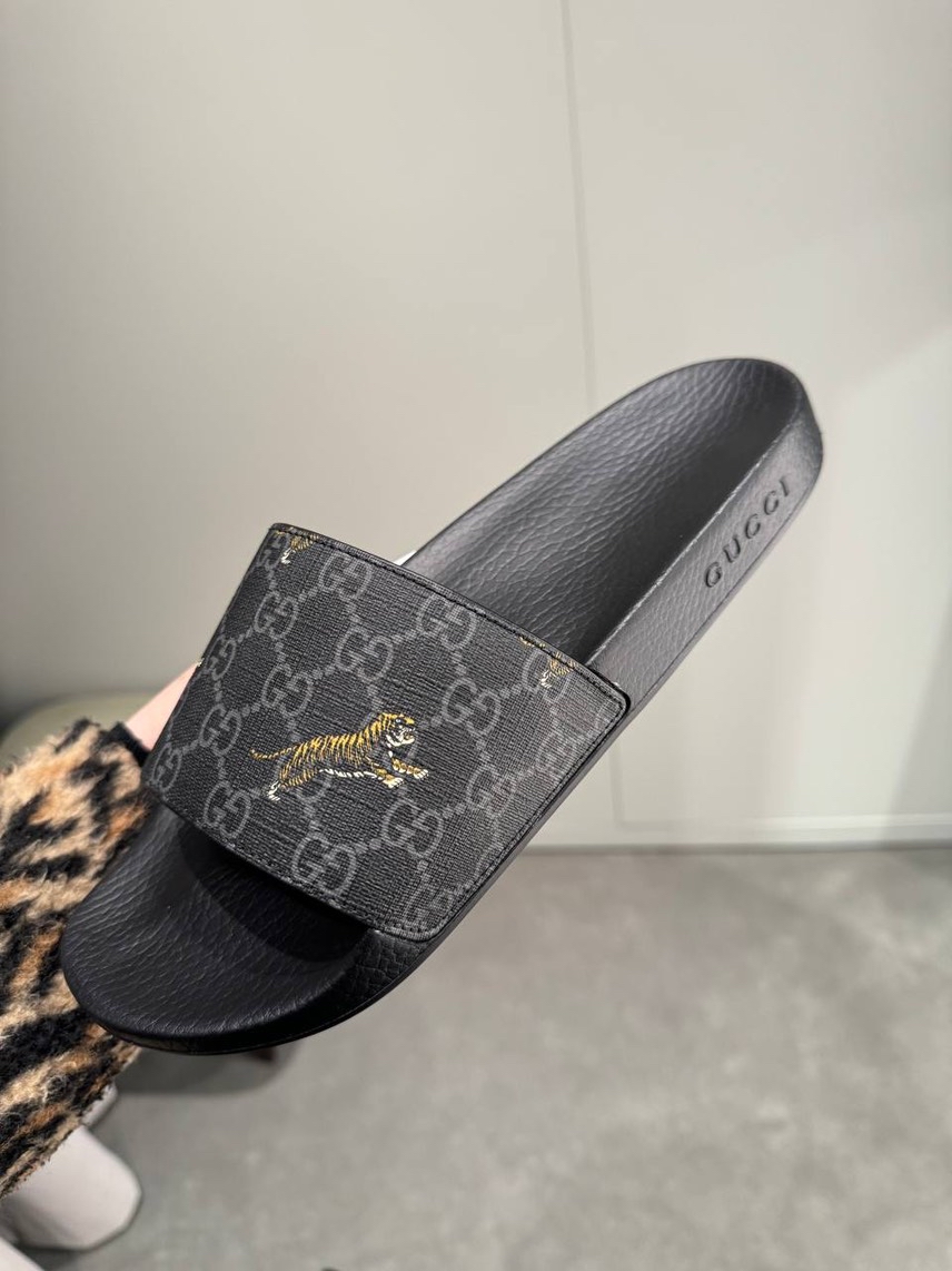 GUCCI Slides front view - Men's luxury Shoes