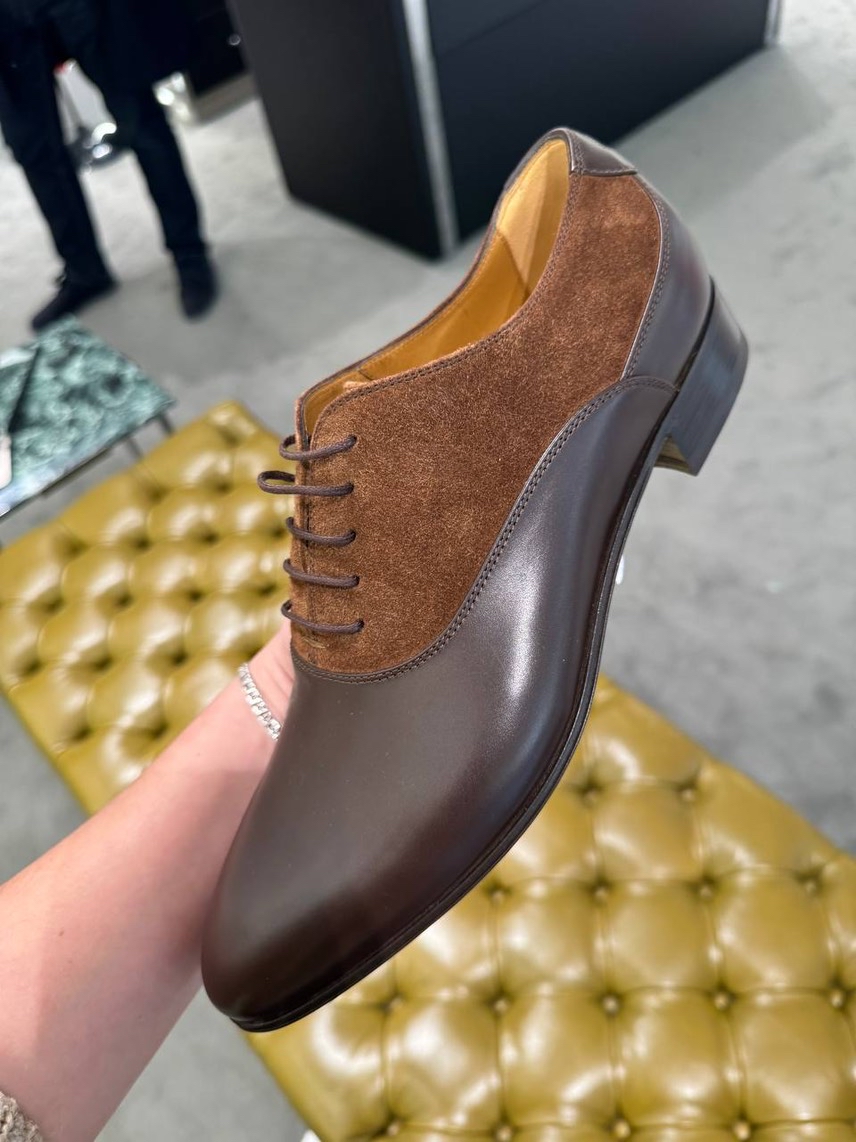 GUCCI Lace-up shoes front view - Men's luxury Shoes
