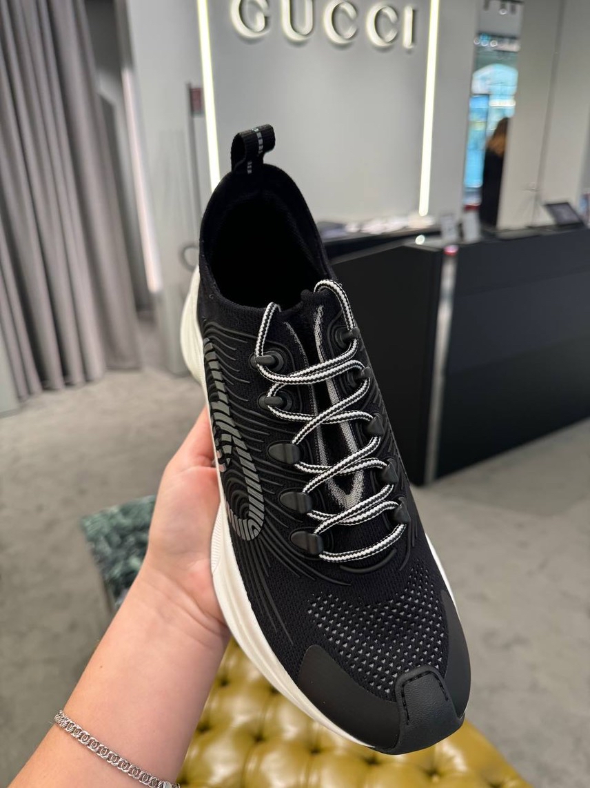 GUCCI Sneakers side view - Men's luxury Shoes