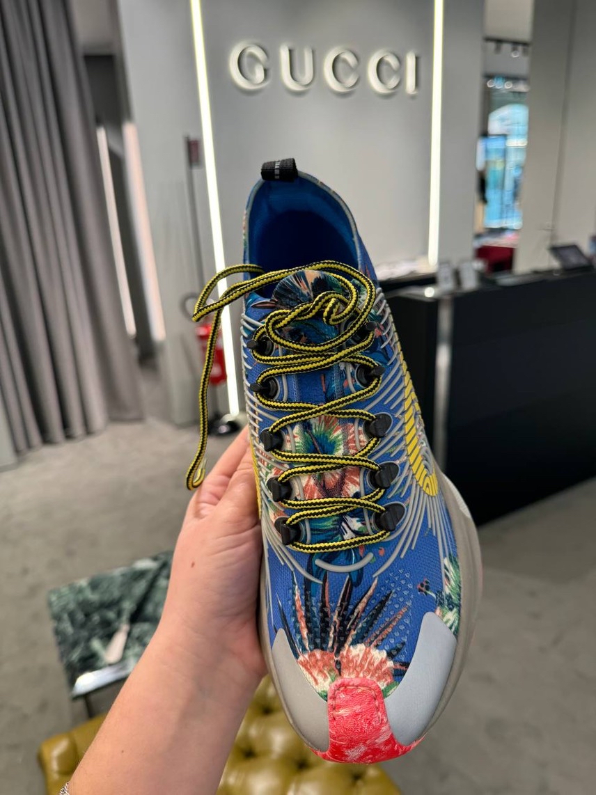 GUCCI Sneakers side view - Men's luxury Shoes