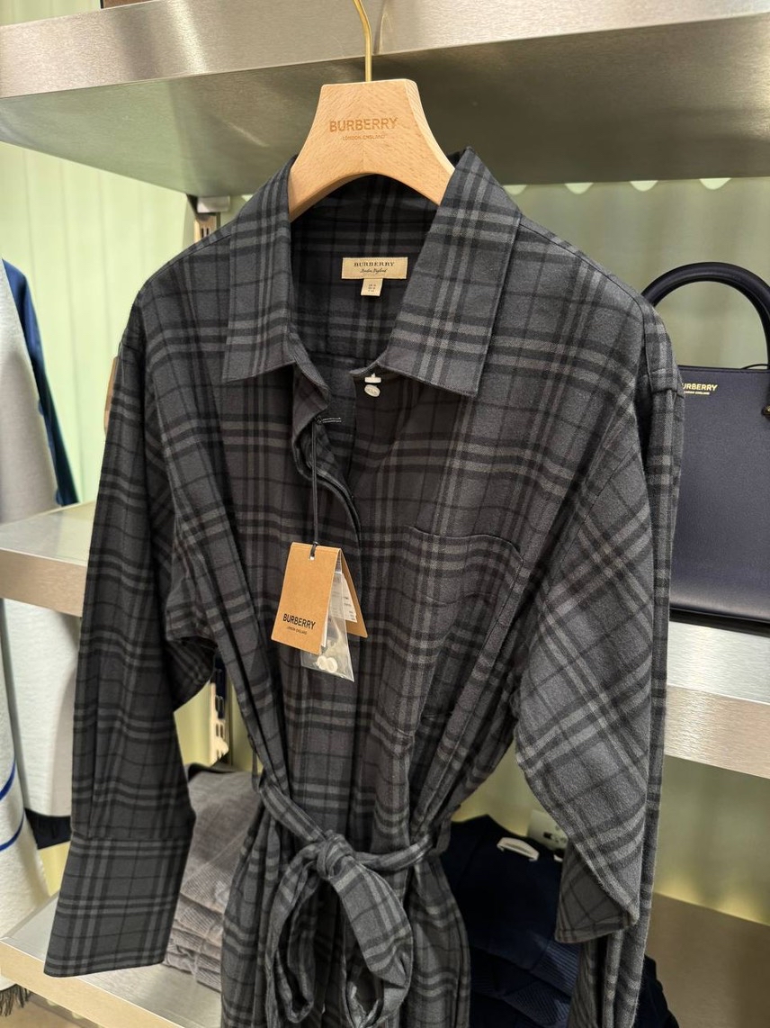 BURBERRY Dresses side view - Women's luxury Clothes