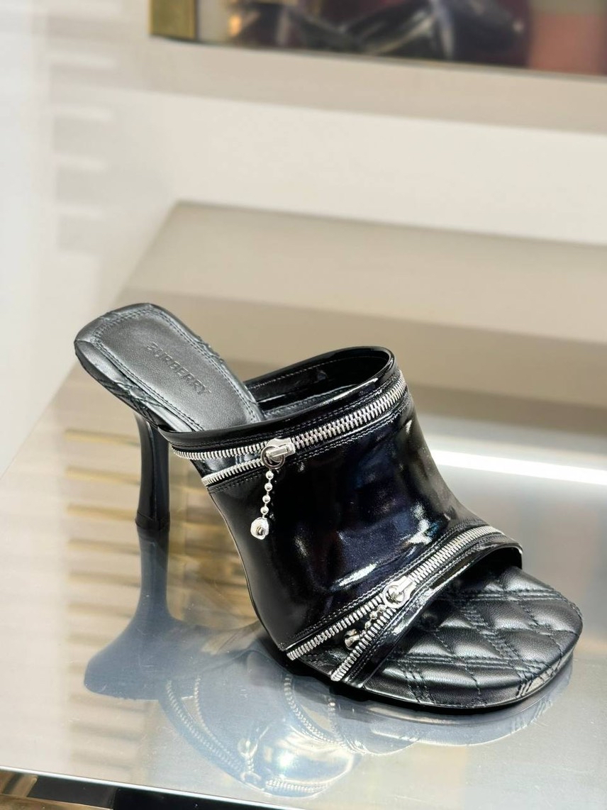 BURBERRY Sandals side view - Women's luxury Shoes