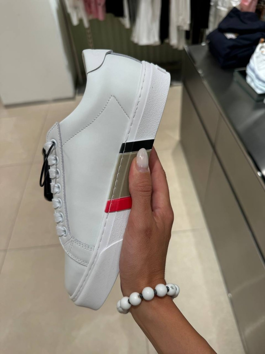 BURBERRY Sneakers front view - Women's luxury Shoes