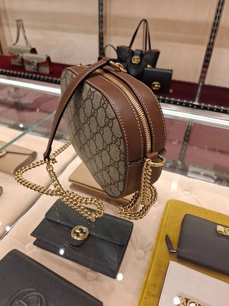 GUCCI Crossbody bags side view - Women's luxury Bags